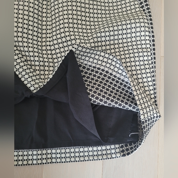 Banana Republic Lined Pencil Skirt - Picture 10 of 10